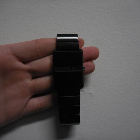 Breda Pulse Watch in black, digital, minimalist watch - Picture 5 of 8